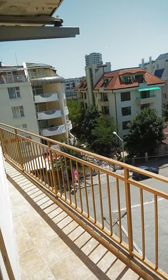 Apartment 54 Ryor 阳光海滩 外观 照片